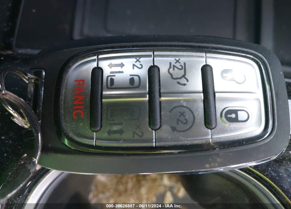 2023 CHRYSLER PACIFICA LIMITED VIN: 2C4RC1GG6PR561360