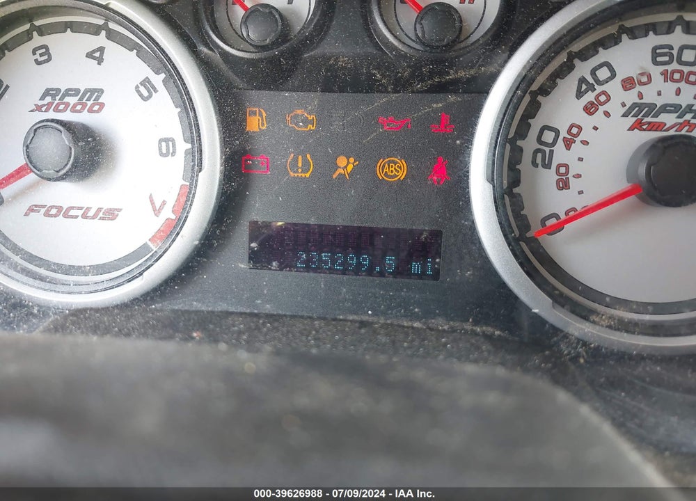2011 FORD FOCUS SE VIN: 1FAHP3FN4BW124412