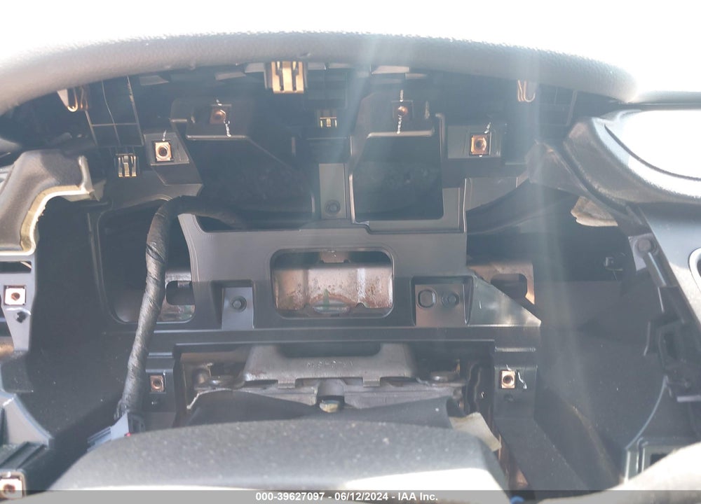 2017 BUICK LACROSSE ESSENCE VIN: 1G4ZP5SS7HU186845