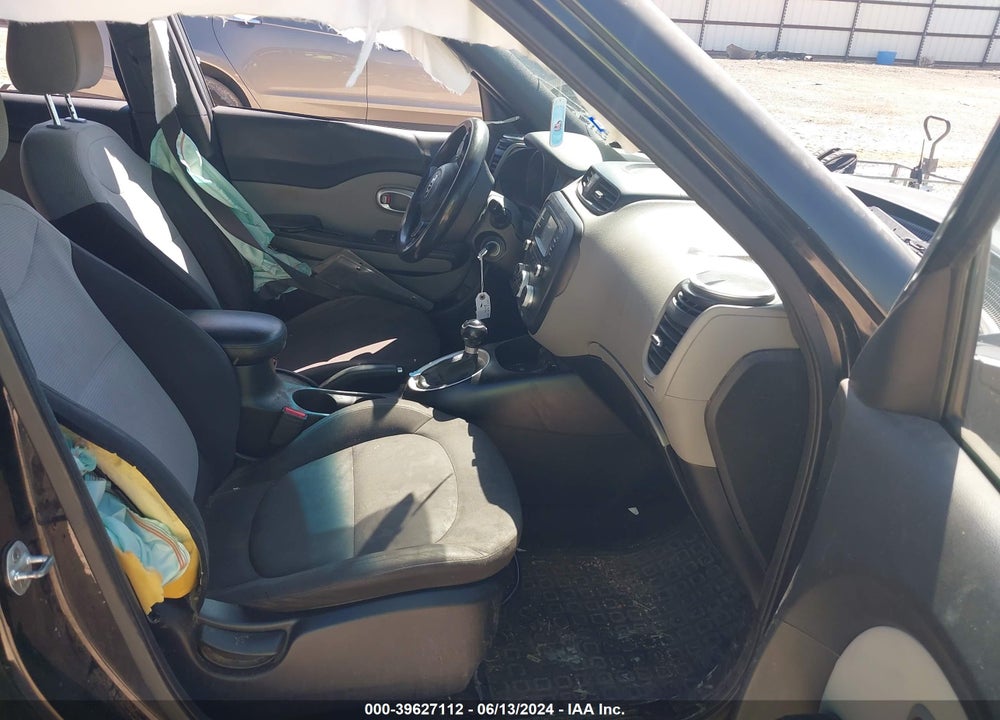 2016 KIA SOUL VIN: KNDJN2A2XG7857185