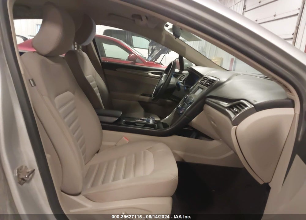 2017 FORD FUSION SE VIN: 3FA6P0H76HR117994