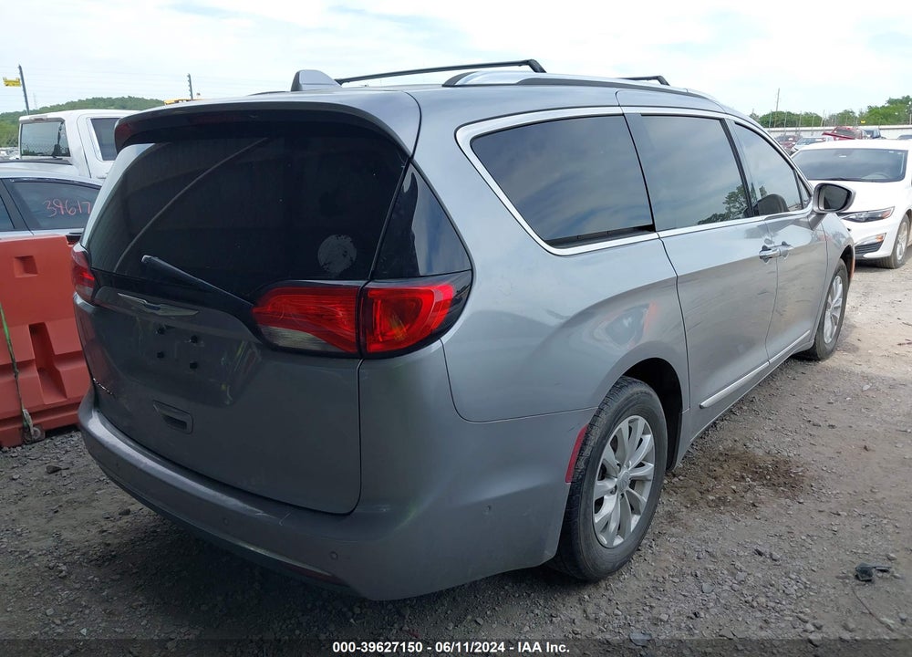 2018 CHRYSLER PACIFICA TOURING L VIN: 2C4RC1BG3JR314733
