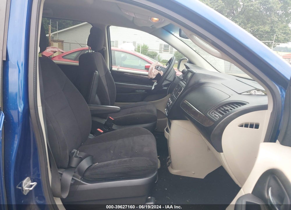 2011 DODGE GRAND CARAVAN MAINSTREET VIN: 2D4RN3DG3BR727839