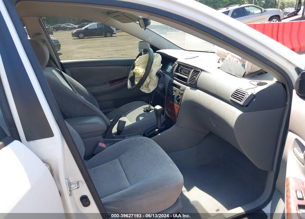 2004 TOYOTA COROLLA LE VIN: 2T1BR32E14C285652