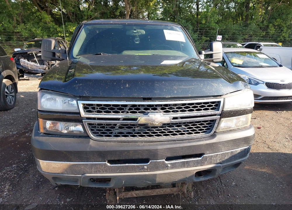 2005 CHEVROLET SILVERADO 2500HD LS VIN: 1GCHK29U45E109019