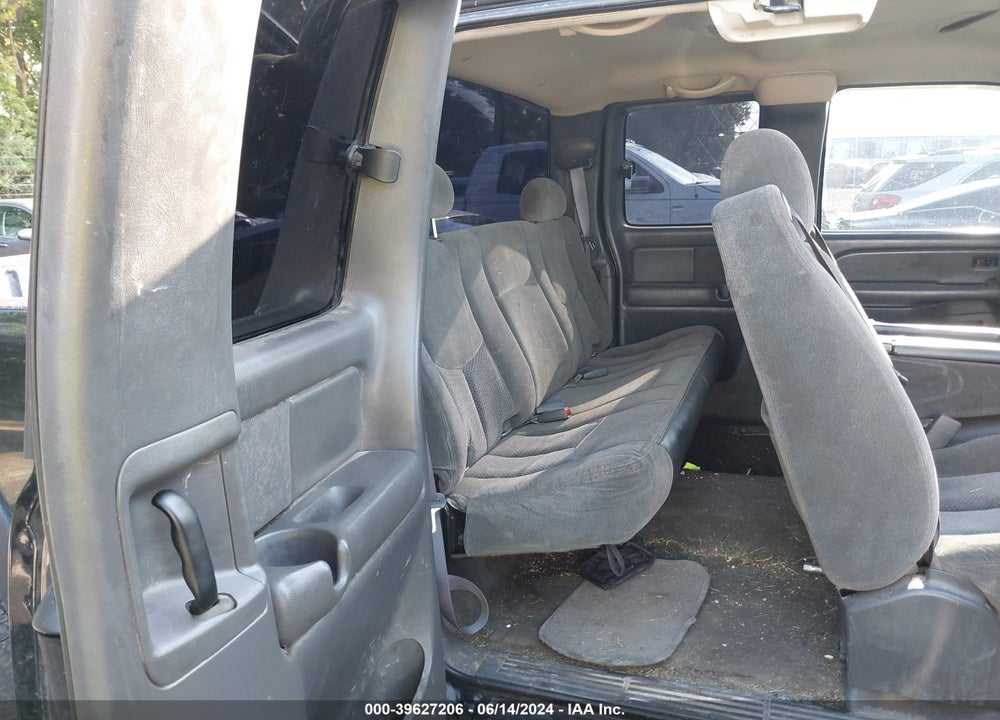 2005 CHEVROLET SILVERADO 2500HD LS VIN: 1GCHK29U45E109019