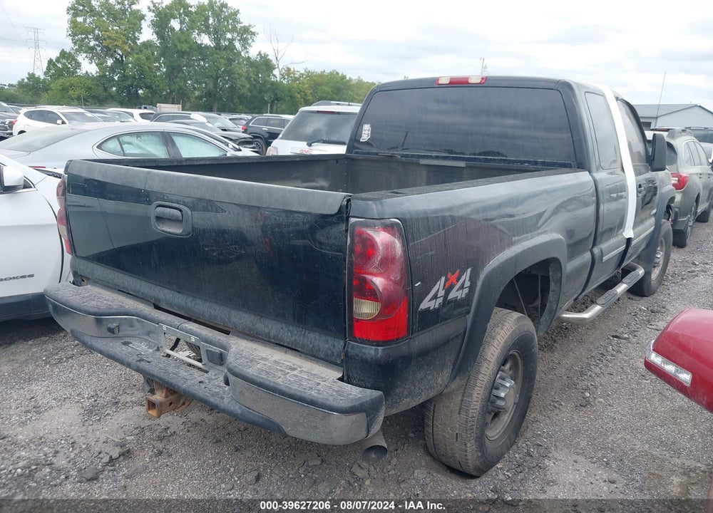 2005 CHEVROLET SILVERADO 2500HD LS VIN: 1GCHK29U45E109019