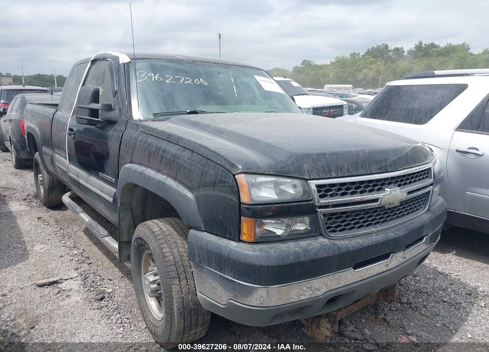 2005 CHEVROLET SILVERADO 2500HD LS VIN: 1GCHK29U45E109019