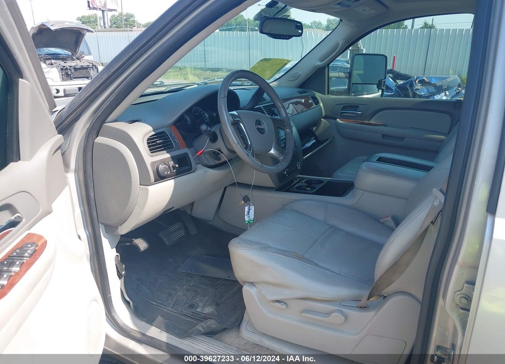 2007 GMC YUKON SLT VIN: 1GKFC13J67J356196