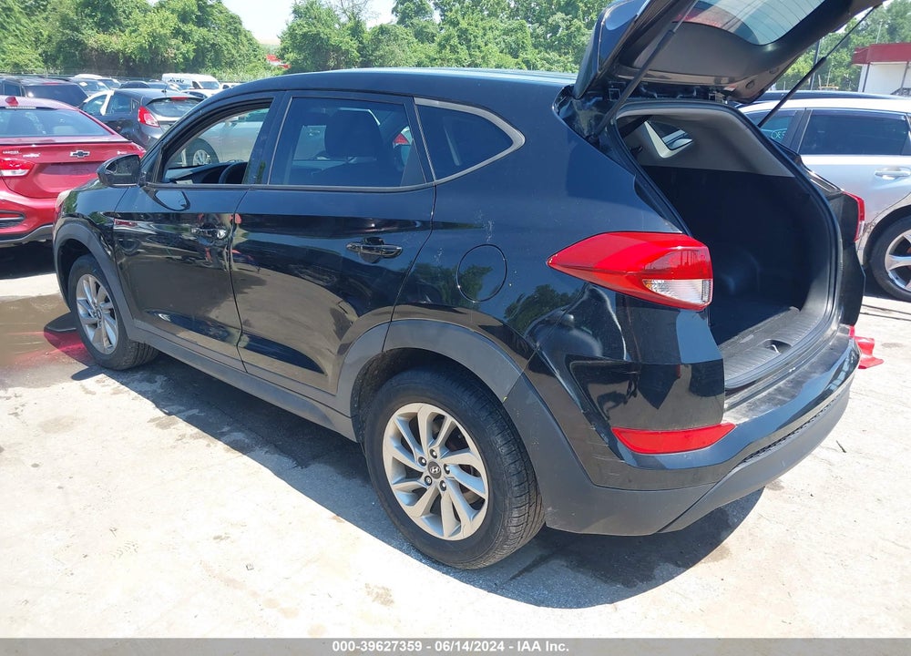 2018 HYUNDAI TUCSON SE VIN: KM8J2CA42JU639438