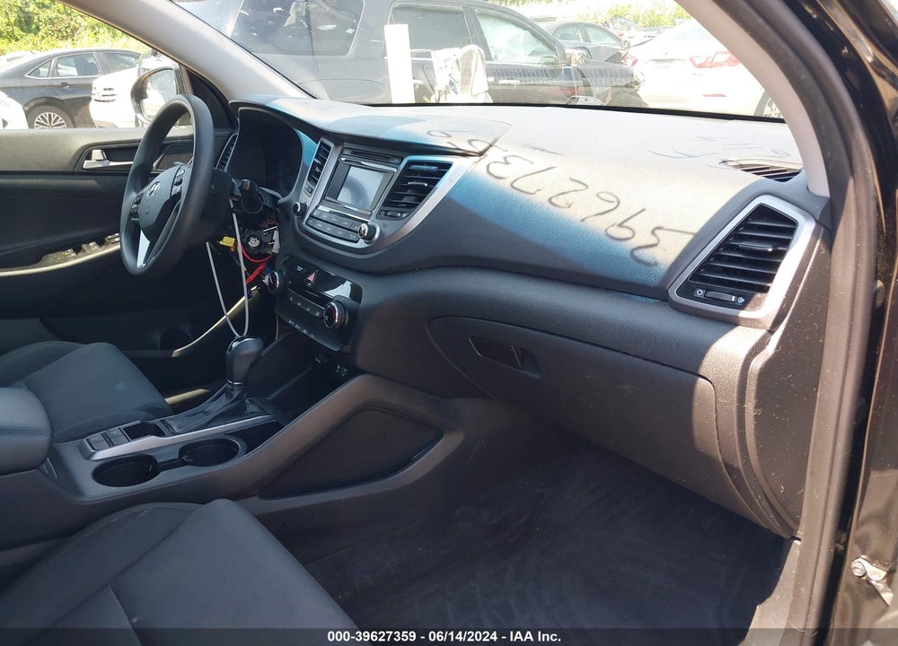 2018 HYUNDAI TUCSON SE VIN: KM8J2CA42JU639438