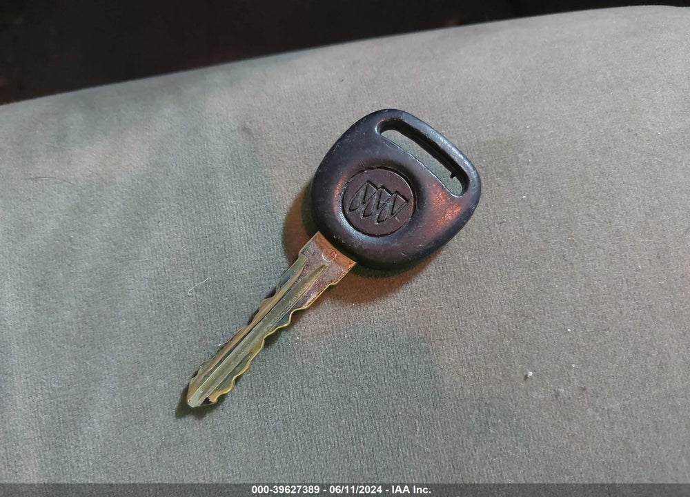 2013 BUICK ENCLAVE CONVENIENCE VIN: 5GAKRBKD5DJ267047