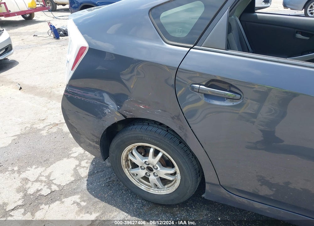 2011 TOYOTA PRIUS TWO VIN: JTDKN3DU2B1449136