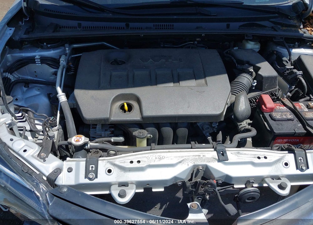 2019 TOYOTA COROLLA LE VIN: 2T1BURHE7KC138953