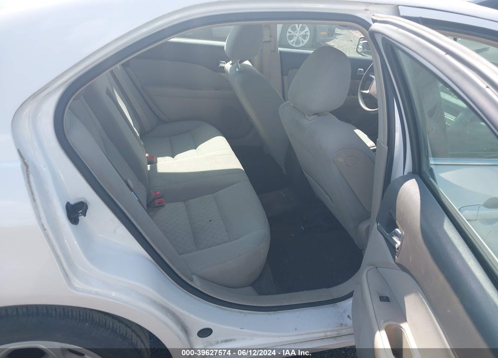 2010 FORD FUSION SE VIN: 3FAHP0HA1AR117007