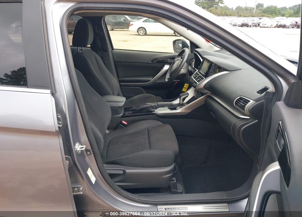 2018 MITSUBISHI ECLIPSE CROSS ES VIN: JA4AT3AA1JZ062776