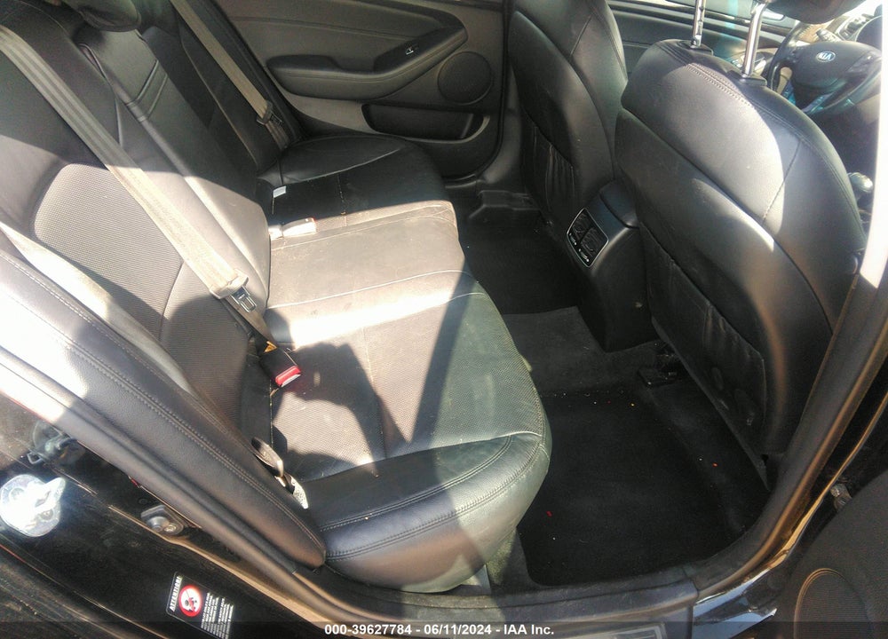 2016 KIA CADENZA VIN: KNALN4D73G5221552