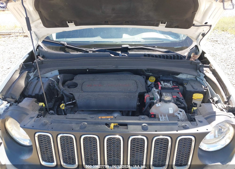 2018 JEEP RENEGADE LATITUDE FWD VIN: ZACCJABB9JPG92835