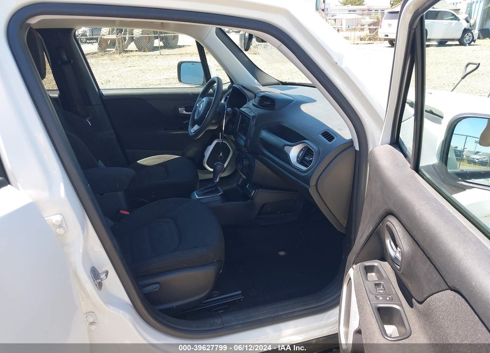2018 JEEP RENEGADE LATITUDE FWD VIN: ZACCJABB9JPG92835
