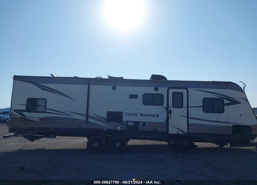2019 HEARTLAND TRAIL RUNNER VIN: 5SFEB3328KE390881