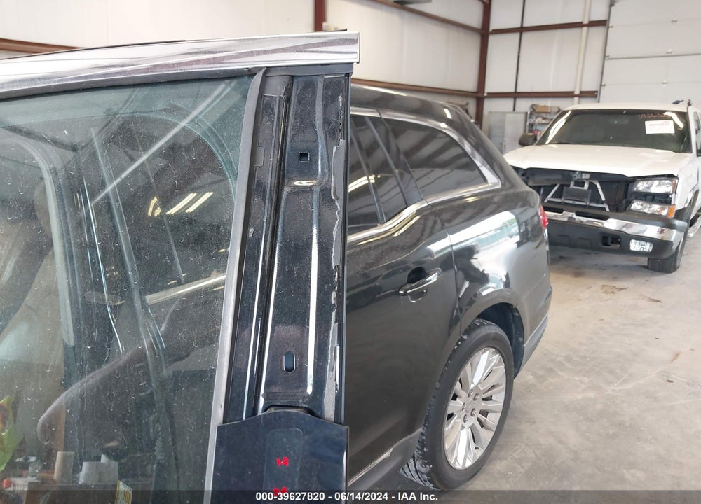 2011 LINCOLN MKT VIN: 2LMHJ5AR9BBJ51317