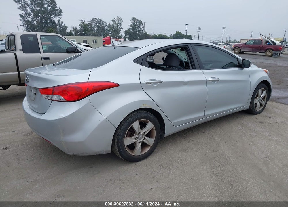 2013 HYUNDAI ELANTRA GLS VIN: KMHDH4AE9DU011102