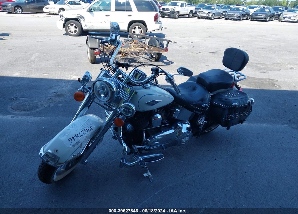 2012 HARLEY-DAVIDSON FLSTC HERITAGE SOFTAIL CLASSIC VIN: 1HD1BWV1XCB014692