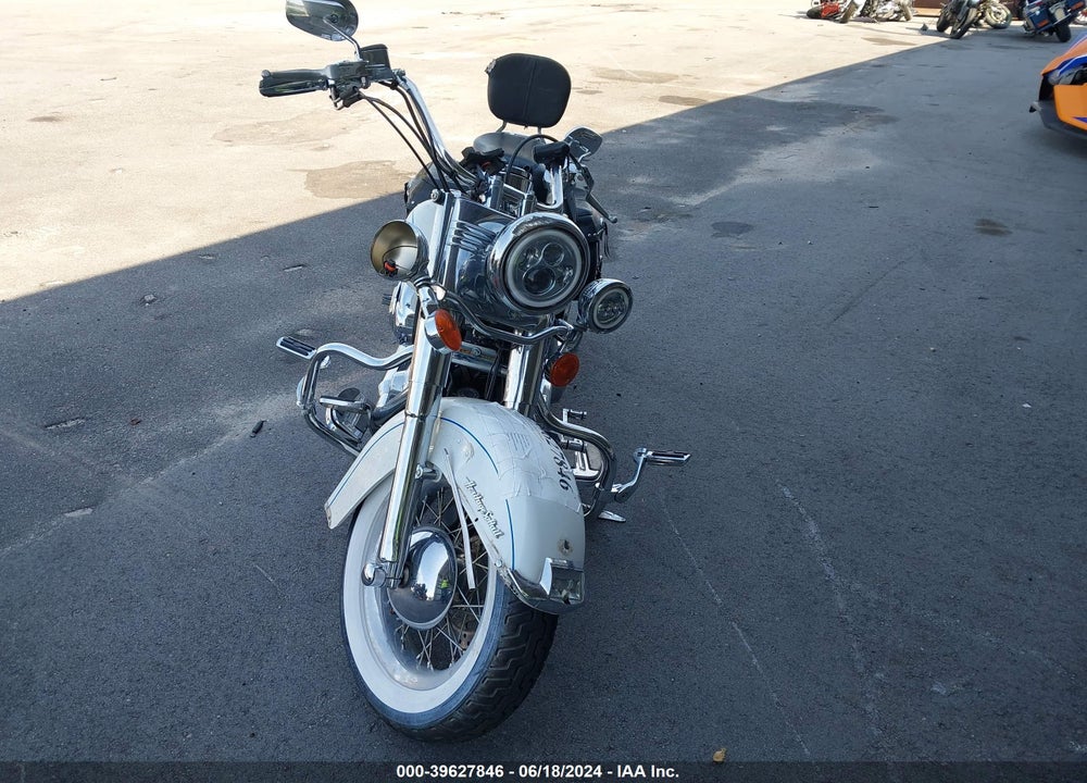 2012 HARLEY-DAVIDSON FLSTC HERITAGE SOFTAIL CLASSIC VIN: 1HD1BWV1XCB014692