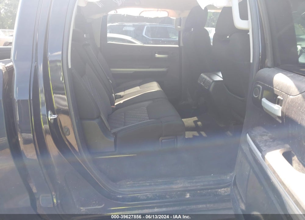 2018 TOYOTA TUNDRA SR5 5.7L V8 VIN: 5TFDW5F12JX757097
