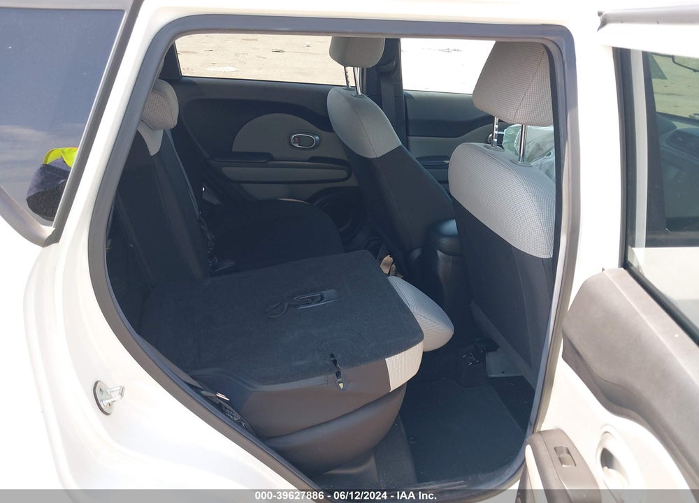 2016 KIA SOUL VIN: KNDJN2A27G7368324