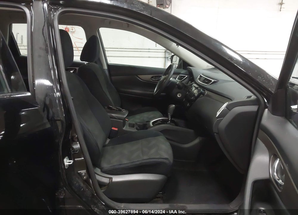 2015 NISSAN ROGUE S VIN: 5N1AT2MV8FC926534
