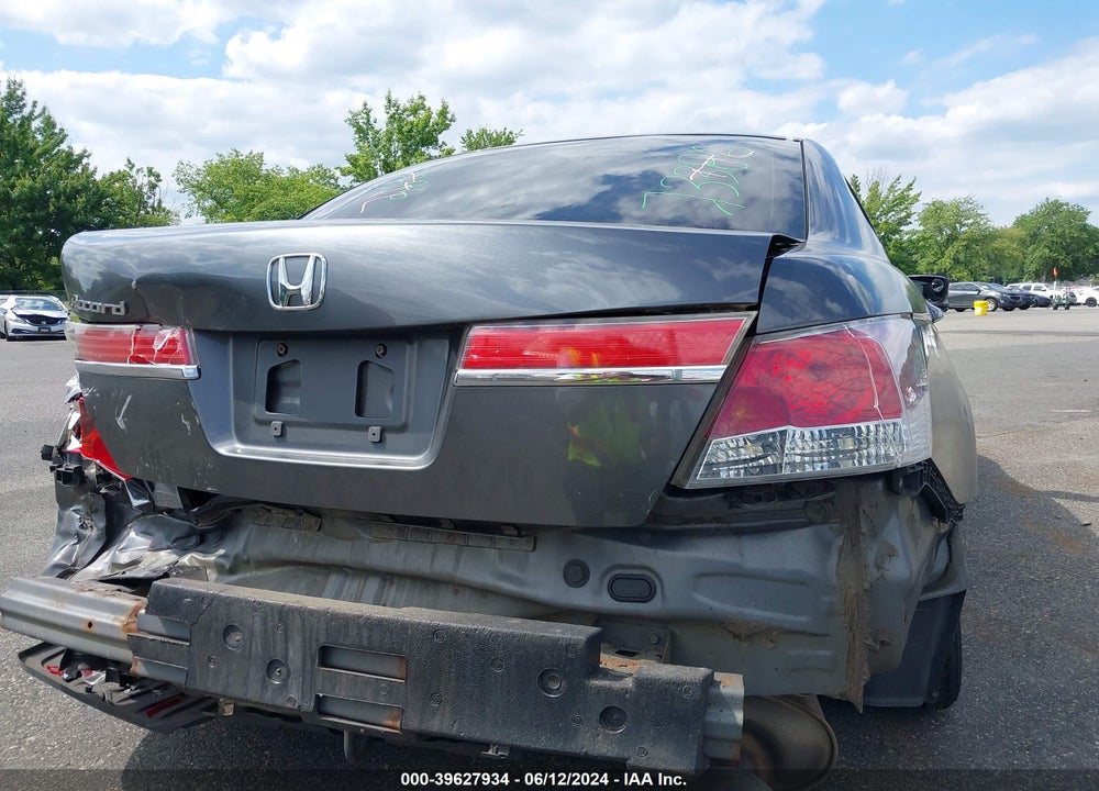2011 HONDA ACCORD 2.4 LX-P VIN: 1HGCP2F47BA025412