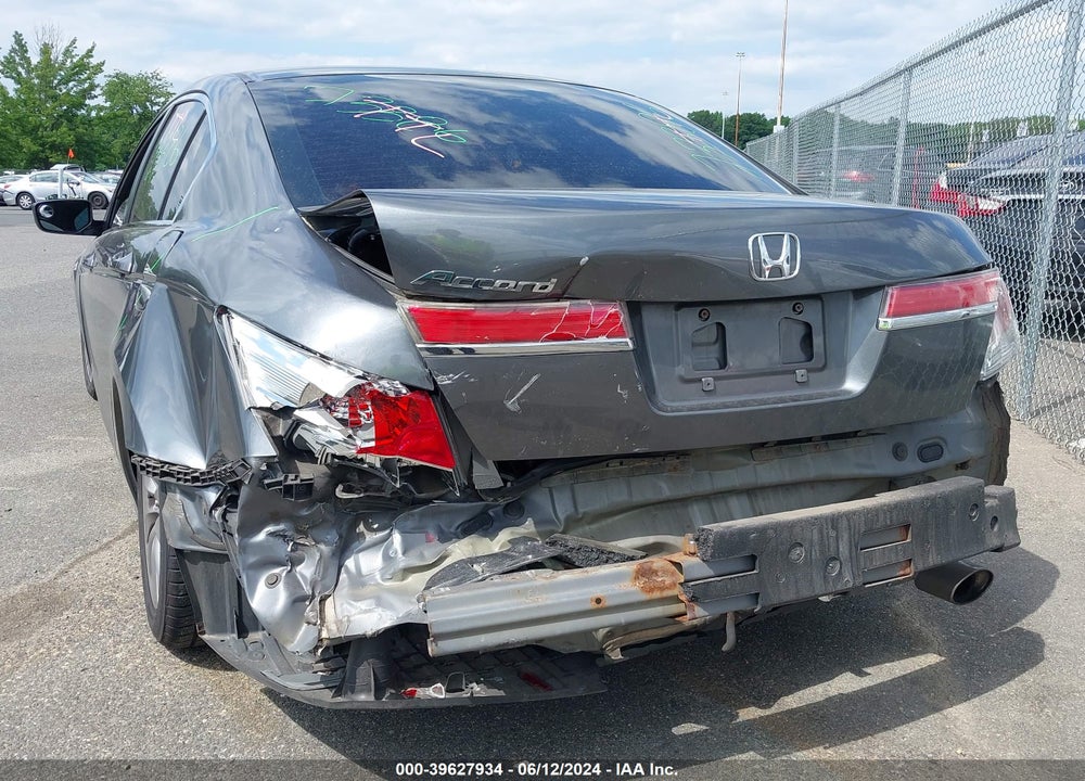 2011 HONDA ACCORD 2.4 LX-P VIN: 1HGCP2F47BA025412