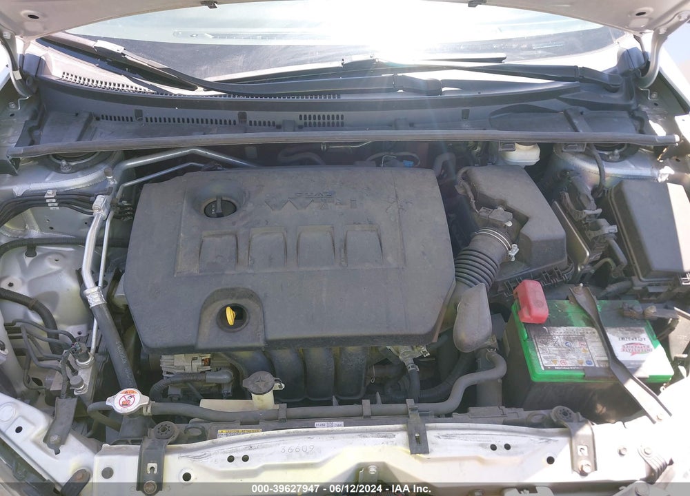 2018 TOYOTA COROLLA LE VIN: 5YFBURHE8JP761979