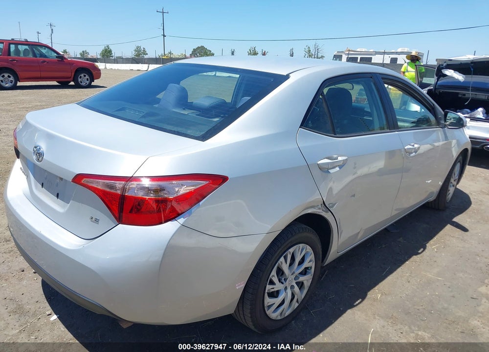 2018 TOYOTA COROLLA LE VIN: 5YFBURHE8JP761979