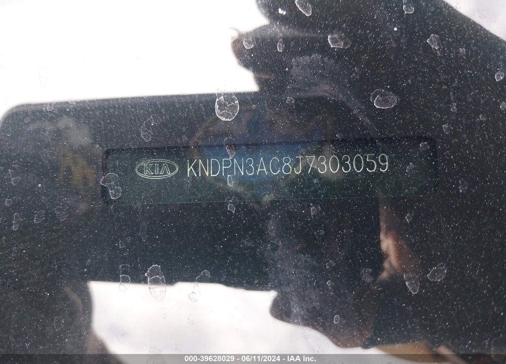 2018 KIA SPORTAGE EX VIN: KNDPN3AC8J7303059