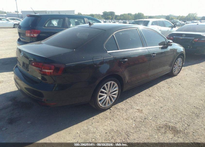 2016 VOLKSWAGEN JETTA 1.8T SEL VIN: 3VWL07AJ9GM365519