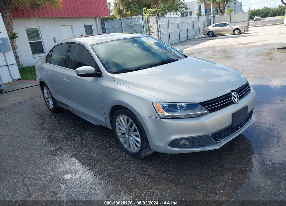 2011 VOLKSWAGEN JETTA 2.5L SEL VIN: 3VWLX7AJ6BM021330