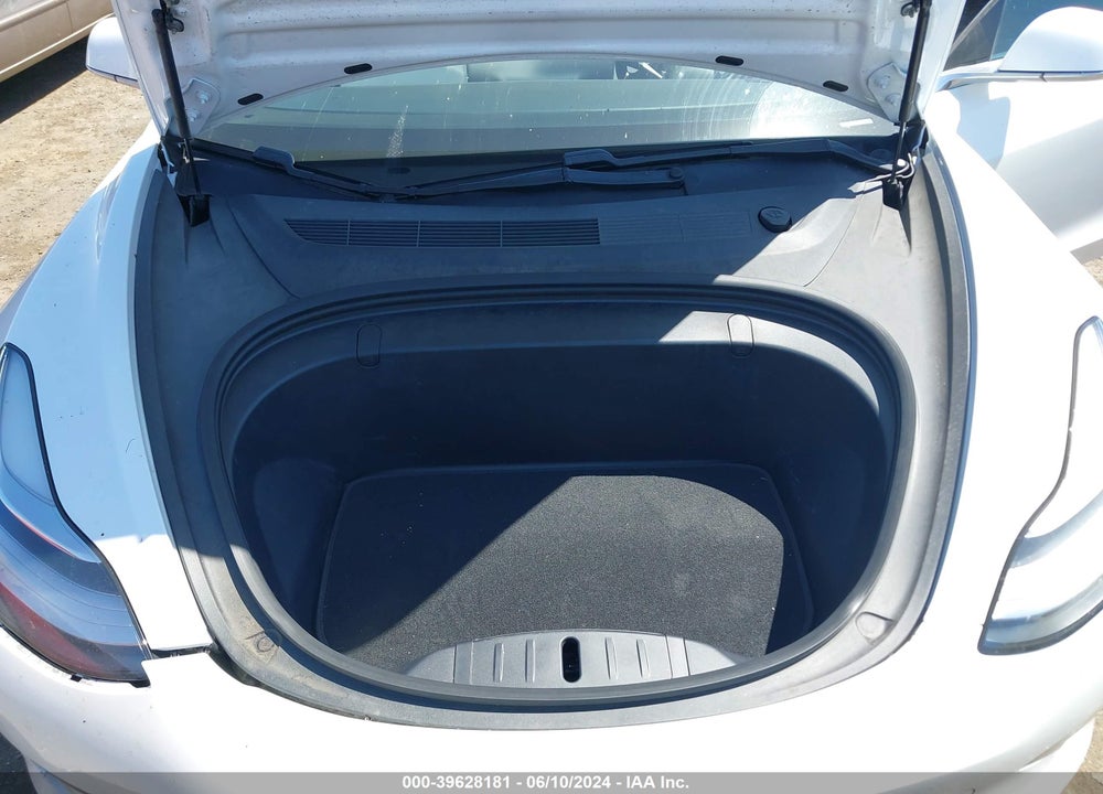 2018 TESLA MODEL 3 LONG RANGE/PERFORMANCE VIN: 5YJ3E1EB0JF135660