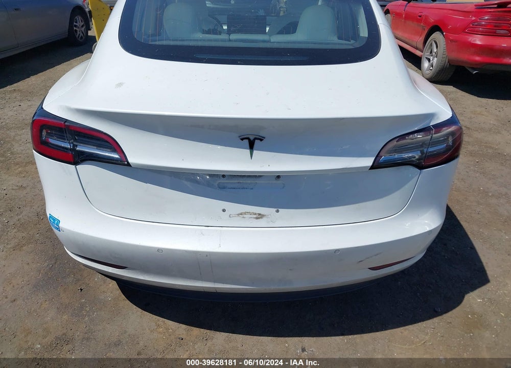 2018 TESLA MODEL 3 LONG RANGE/PERFORMANCE VIN: 5YJ3E1EB0JF135660
