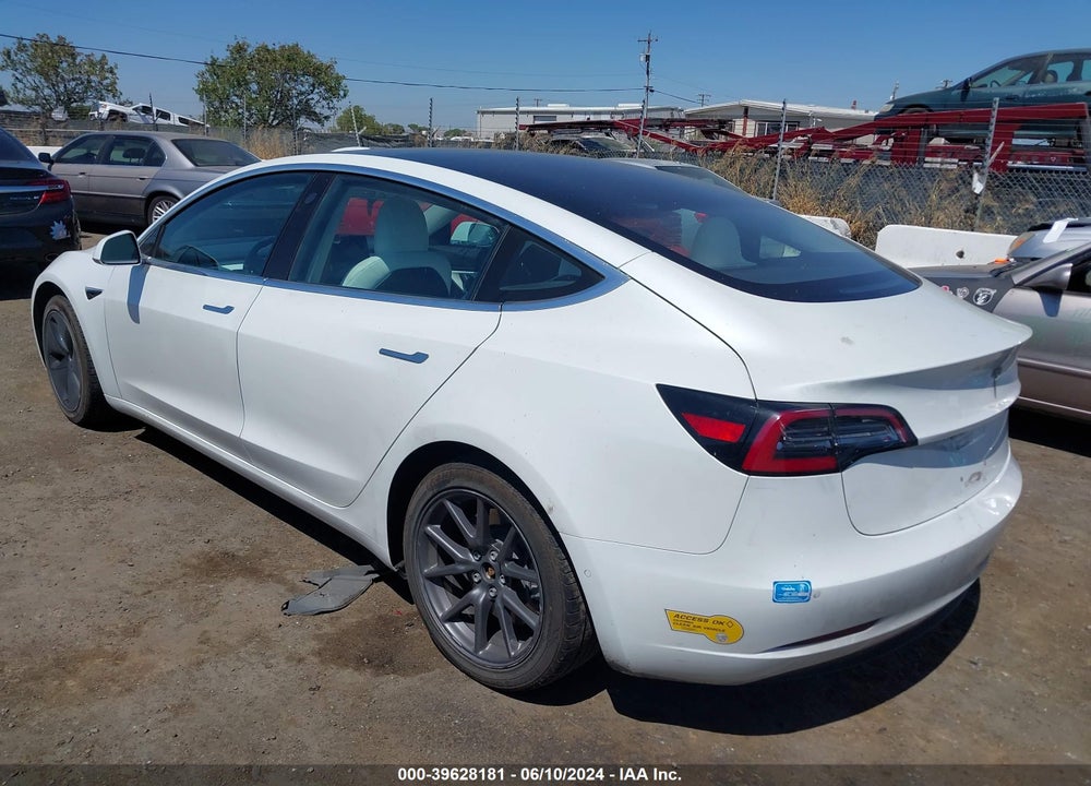 2018 TESLA MODEL 3 LONG RANGE/PERFORMANCE VIN: 5YJ3E1EB0JF135660