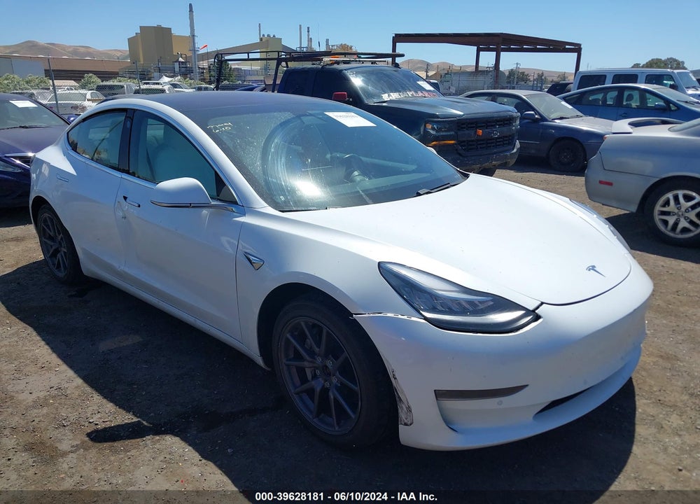 2018 TESLA MODEL 3 LONG RANGE/PERFORMANCE VIN: 5YJ3E1EB0JF135660