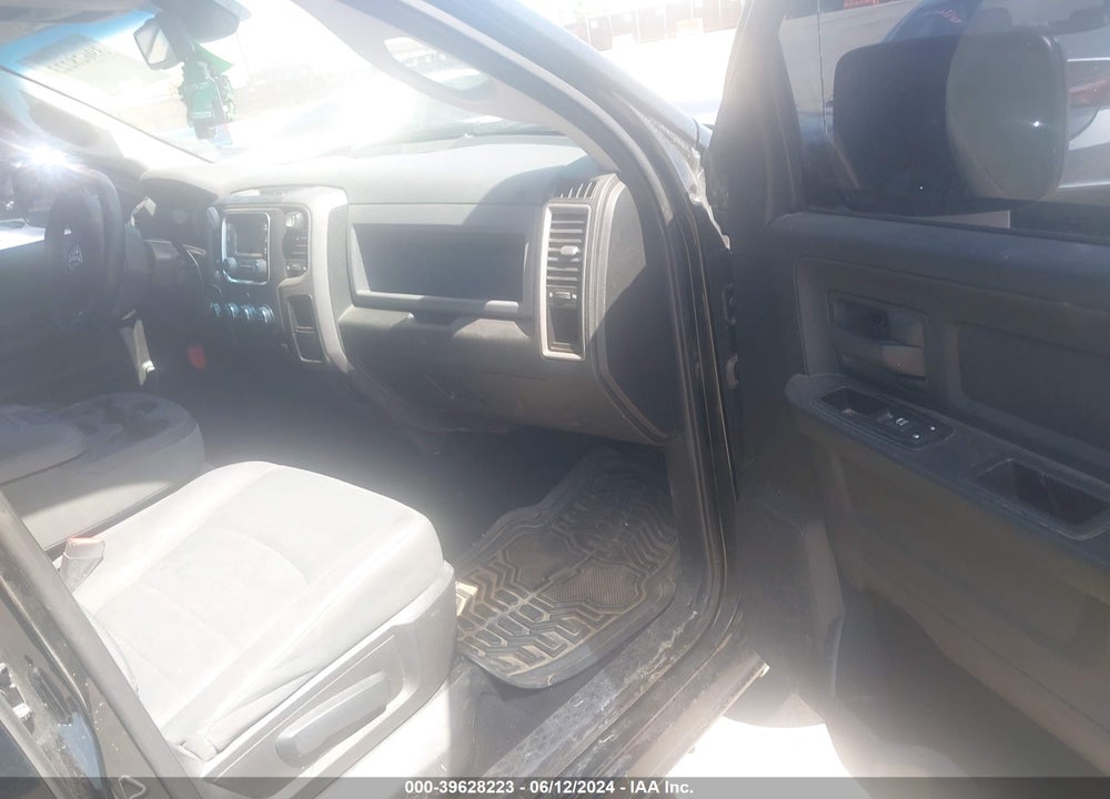 2014 RAM 1500 EXPRESS VIN: 1C6RR7FT0ES432453