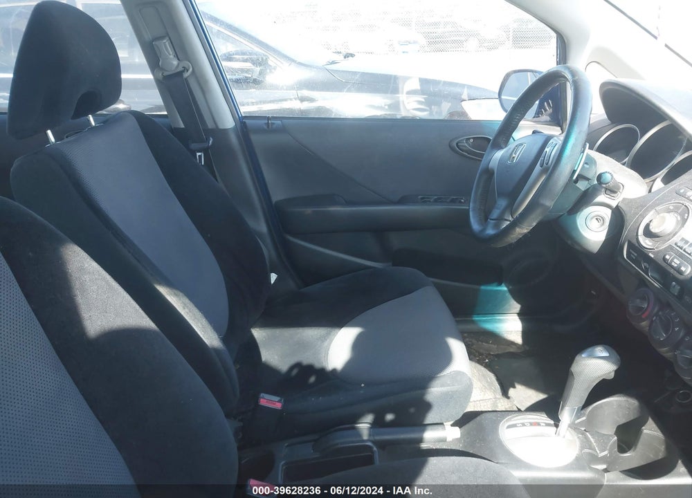 2008 HONDA FIT SPORT VIN: JHMGD386X8S016041