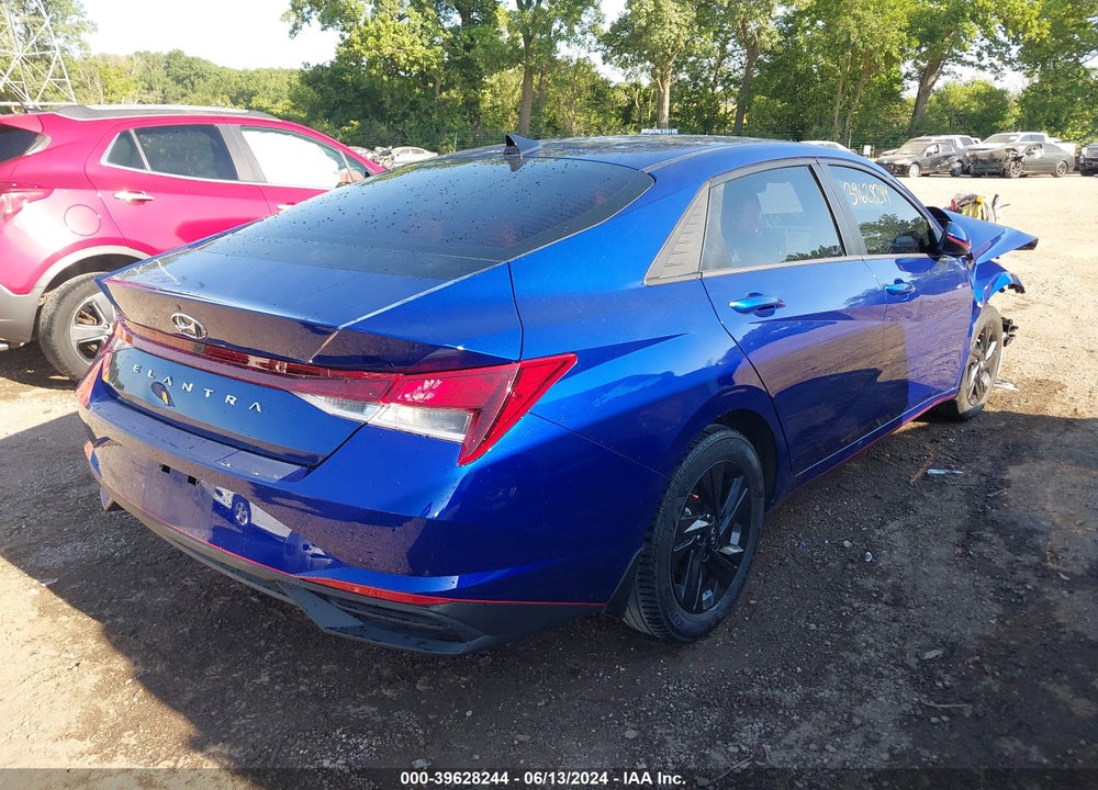2022 HYUNDAI ELANTRA SEL VIN: 5NPLM4AGXNH063962