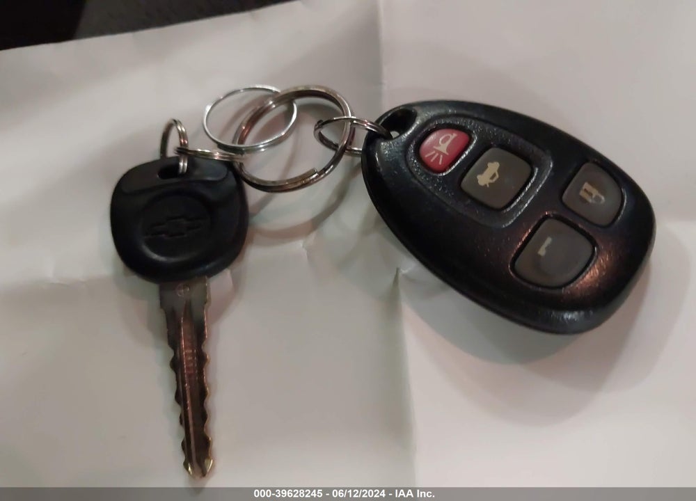 2010 CHEVROLET IMPALA LS VIN: 2G1WA5EK6A1112296