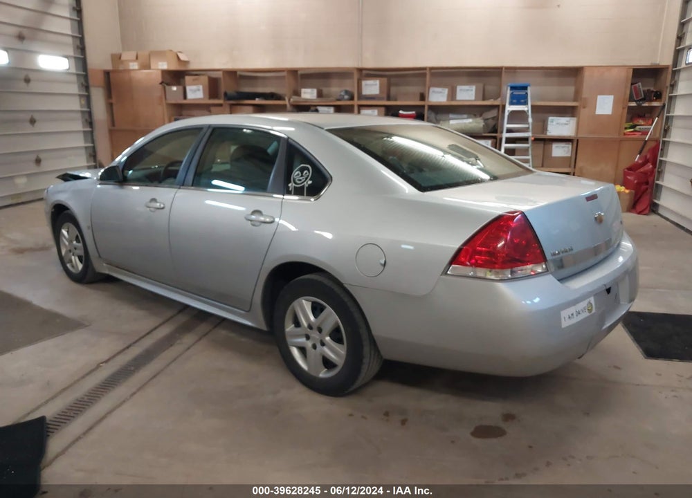 2010 CHEVROLET IMPALA LS VIN: 2G1WA5EK6A1112296