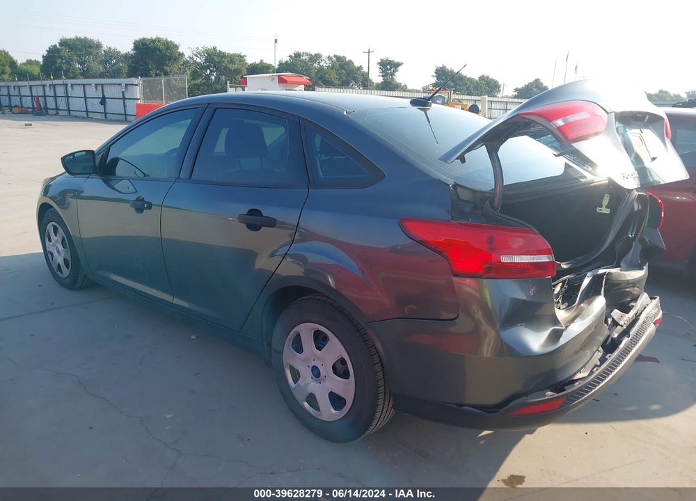 2018 FORD FOCUS S VIN: 1FADP3E21JL292837
