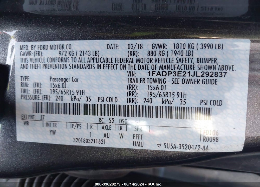2018 FORD FOCUS S VIN: 1FADP3E21JL292837