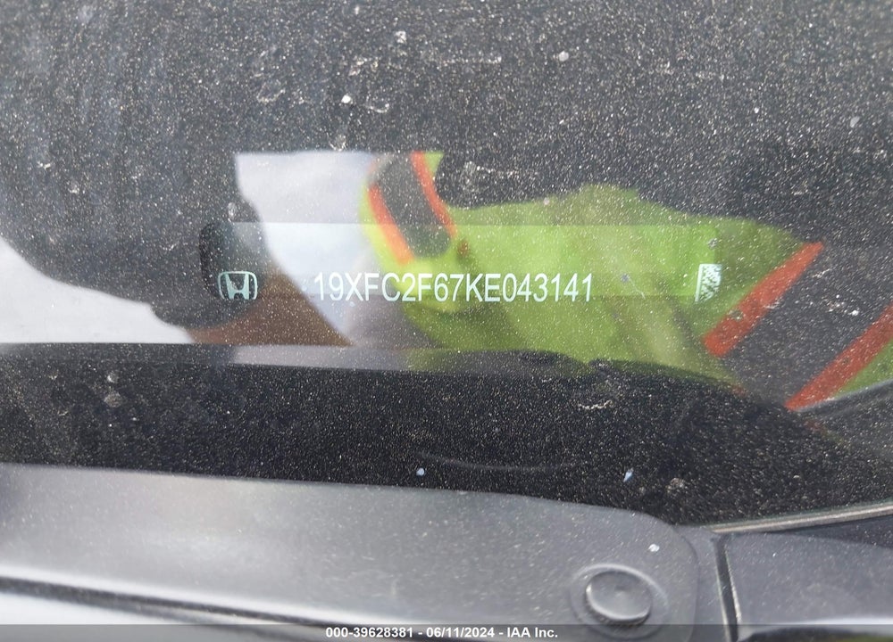 2019 HONDA CIVIC LX VIN: 19XFC2F67KE043141